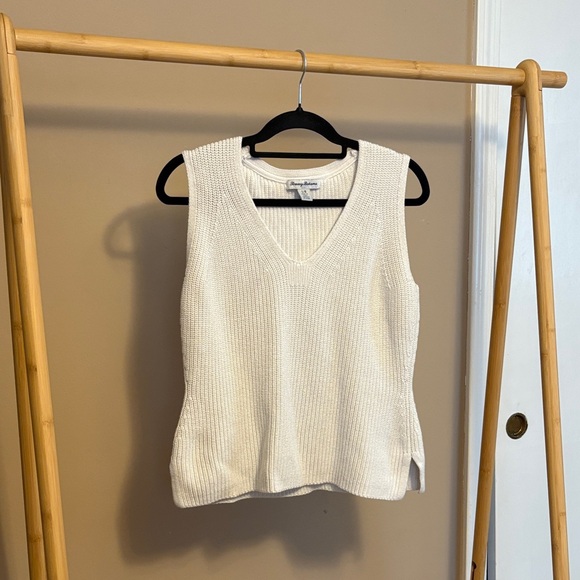 Tommy Bahama Tops - Tommy Bahama Cream Knit V-Neck Top (L)